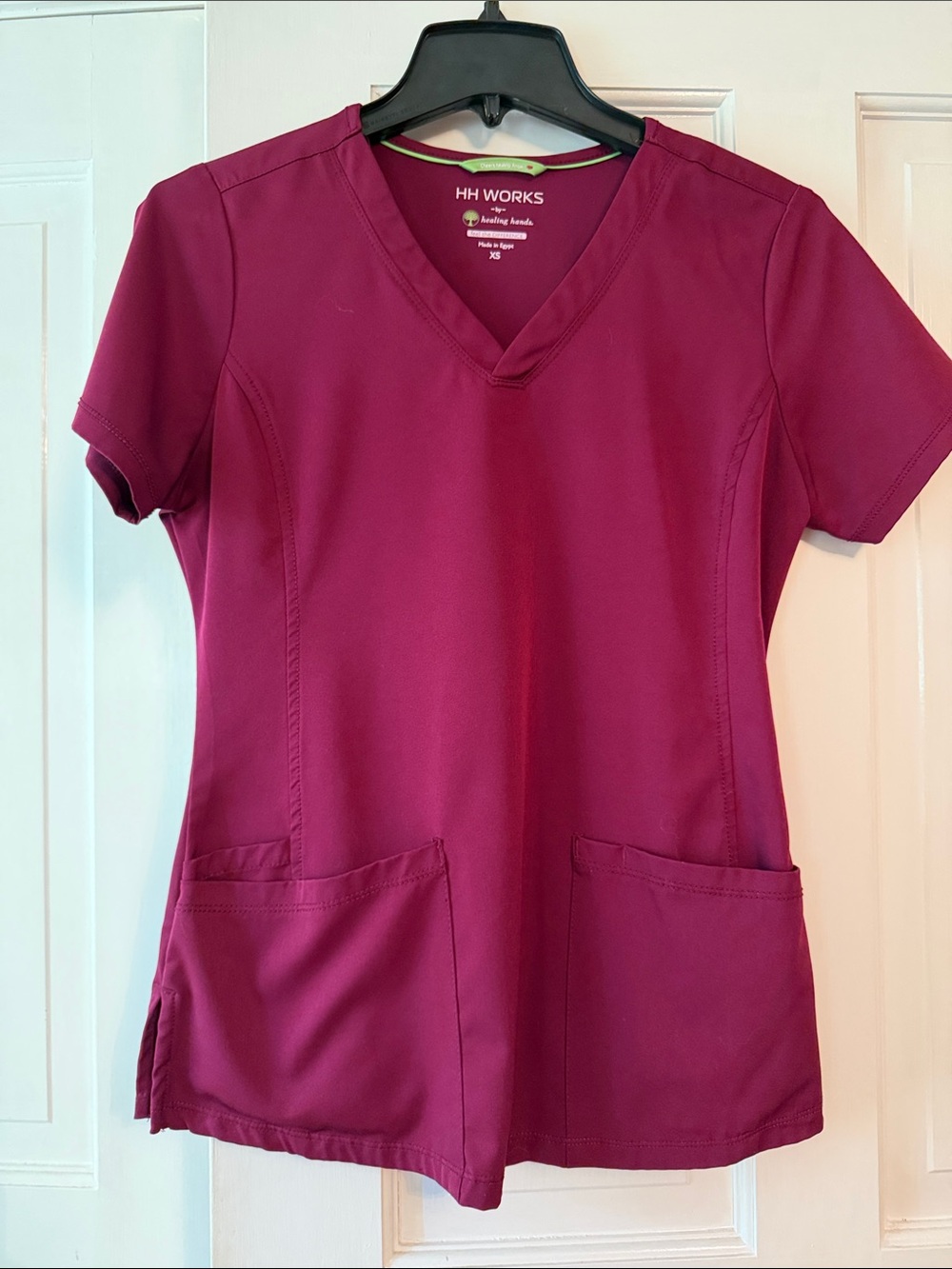 Women's V-Neck Scrub Top - Wine red